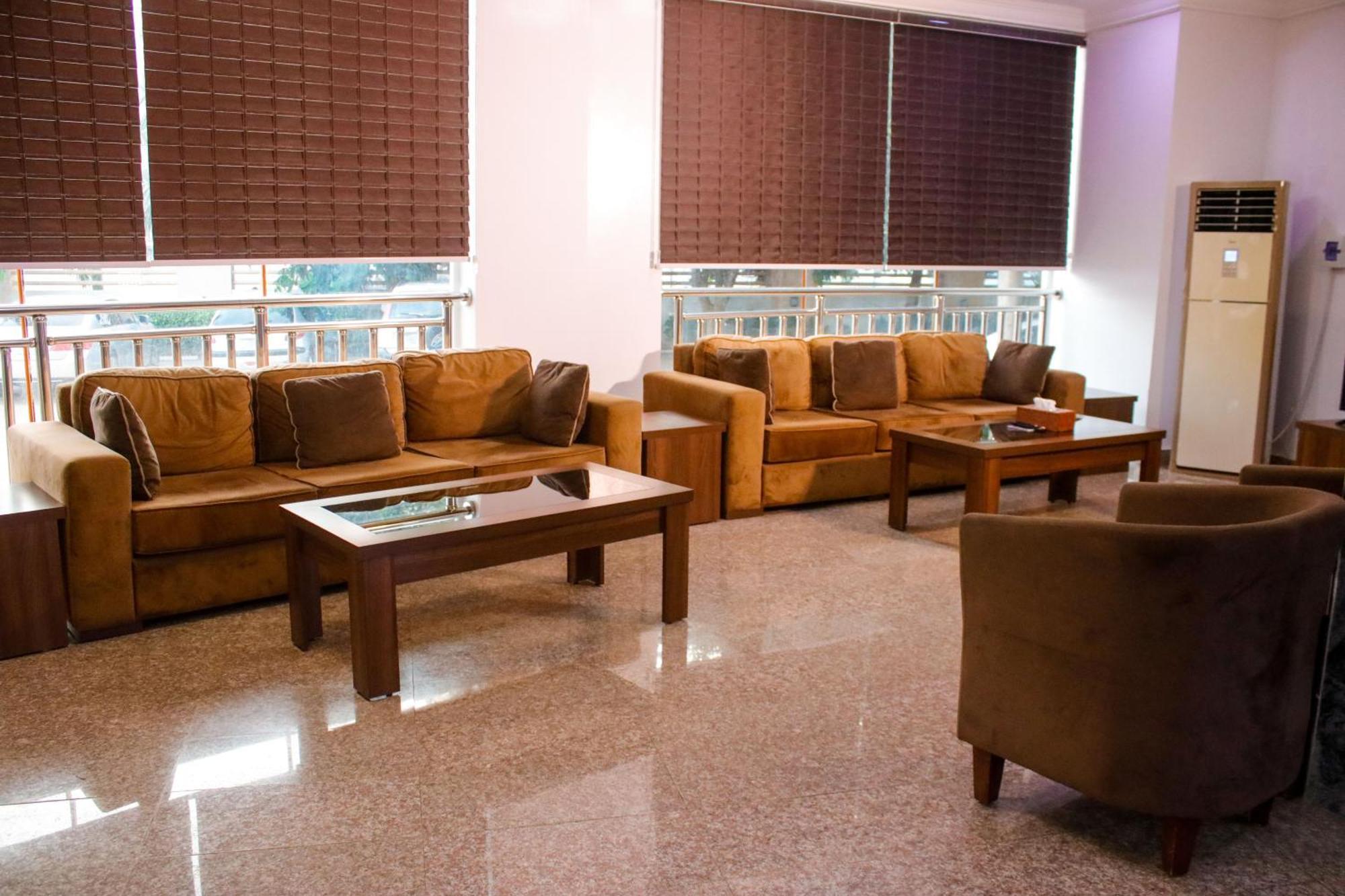 Guest Pride Hotel 카노 외부 사진