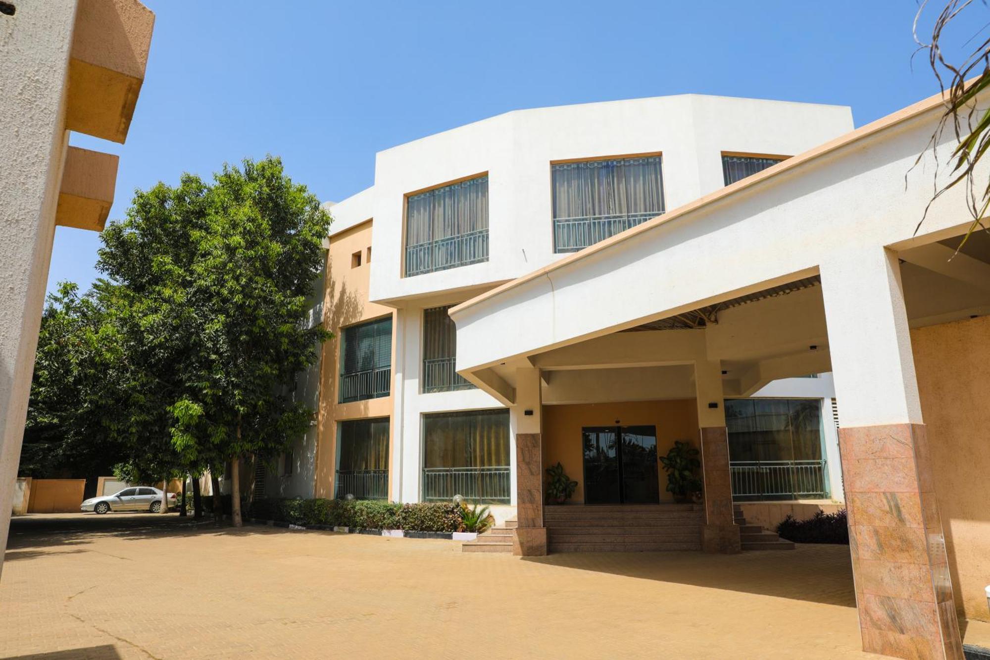 Guest Pride Hotel 카노 외부 사진